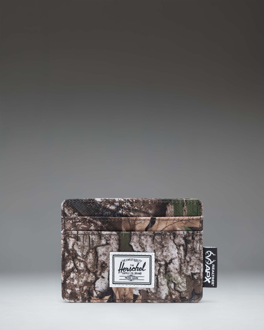 Charlie Cardholder L7