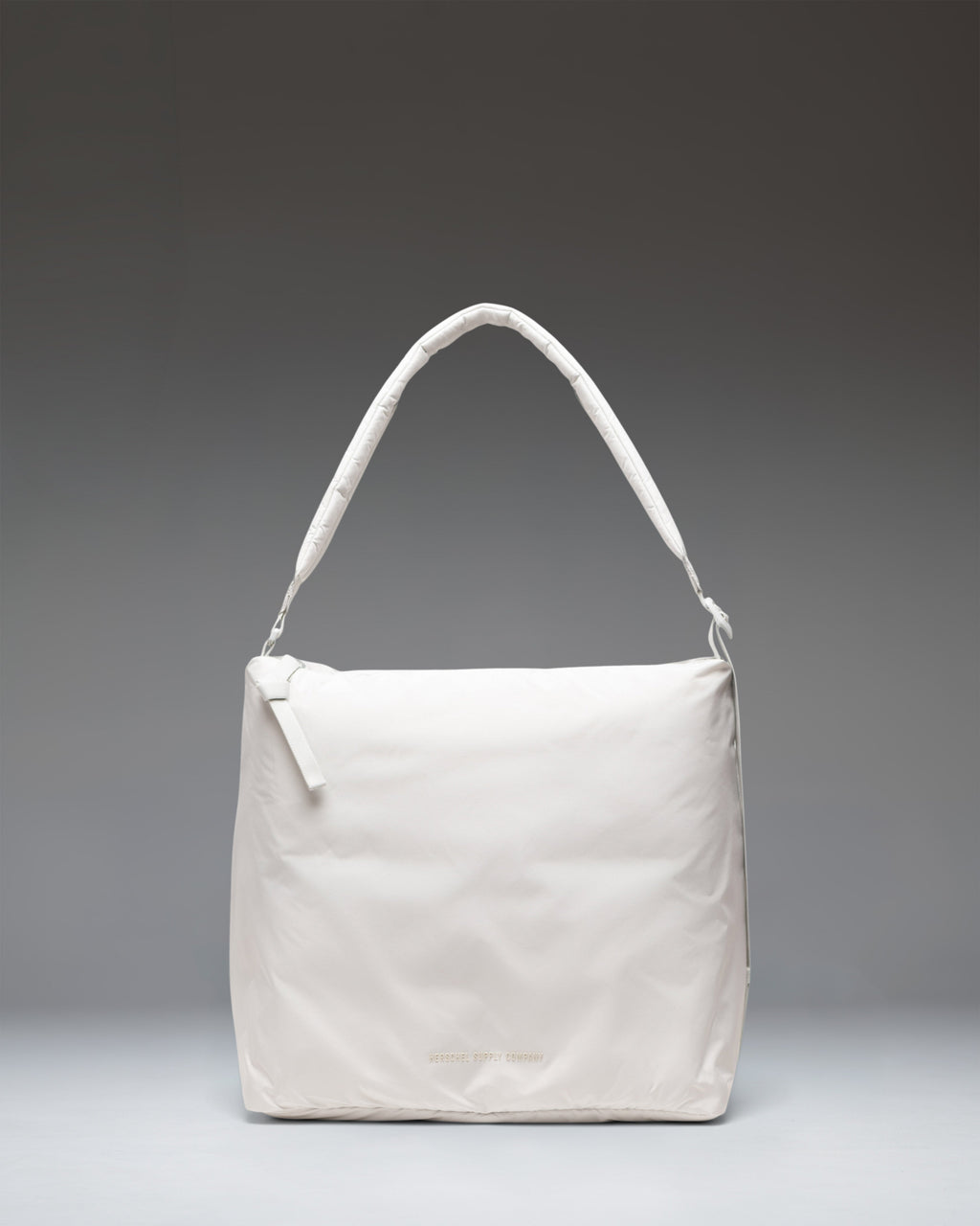 Cloudform Tote J9